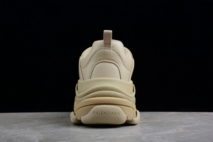 BLCG SNEAKER TRIPLE.S.