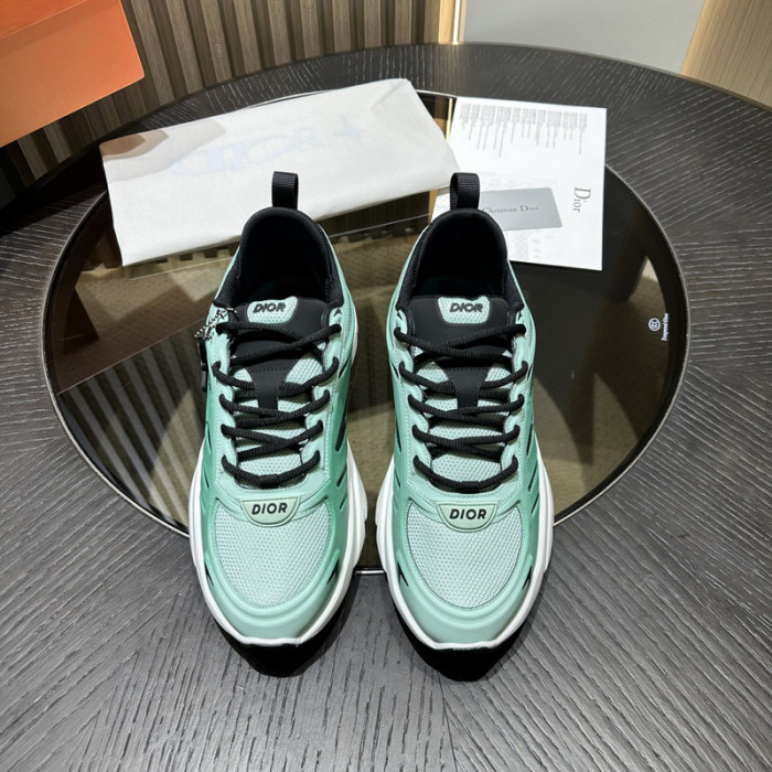 DIO* KAWS B33 SNEAKER