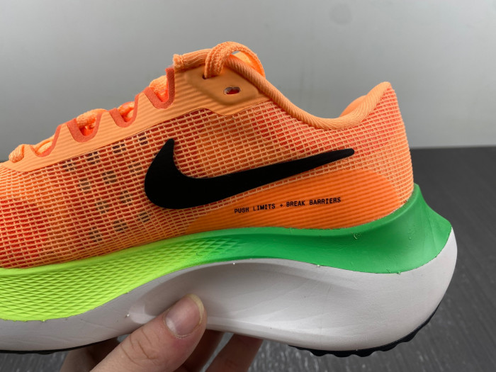Nike Zoom Fly 5 Total Orange Ghost Green DM8974-800