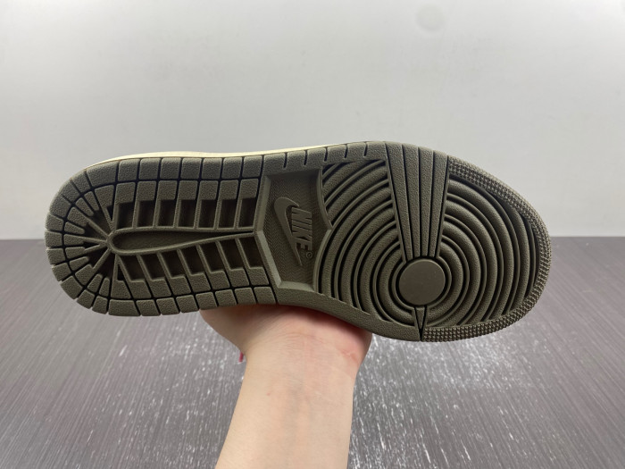 Travis Scott x Air Jordan 1 Low