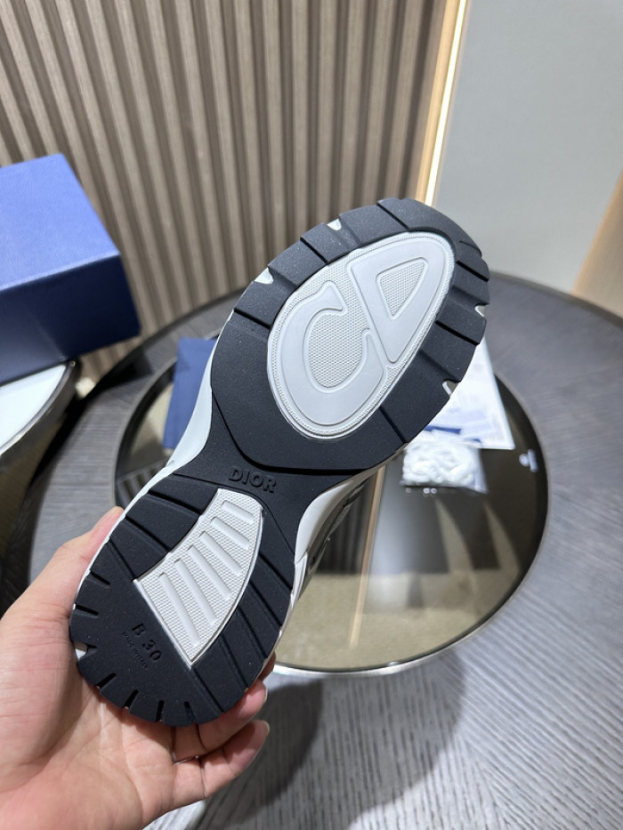 DIO B30 LowTop Sneaker