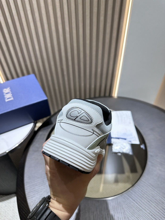 DIO B30 LowTop Sneaker