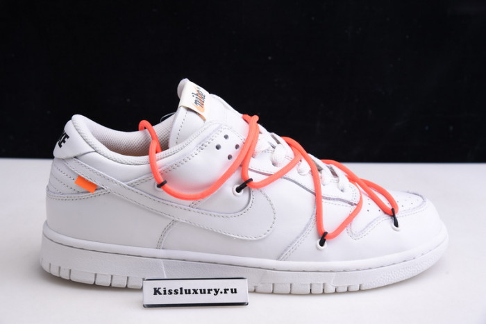 NIKE DUNK LOW CT0856-900
