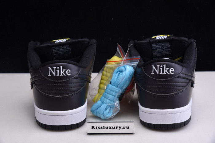 Nike SB Dunk Low "Civilist" - CZ5123 001