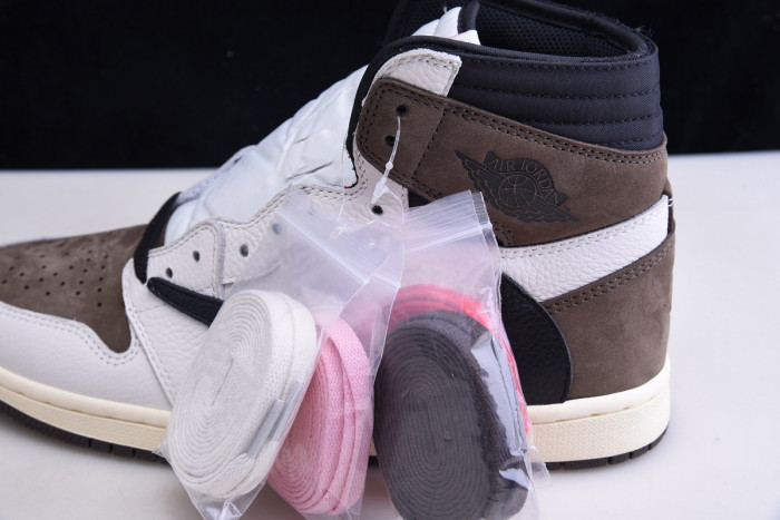 AIR JORDAN 1 RETRO HIGH TRAVIS SCOTT