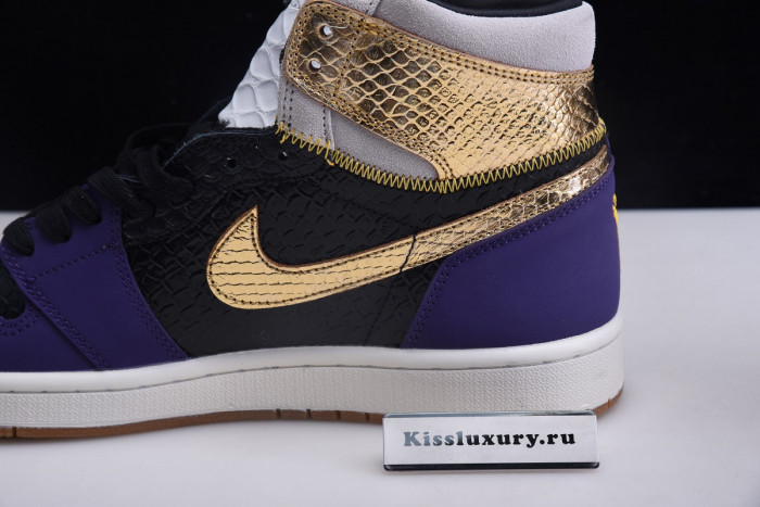 KOBE BRYANT X AIR JORDAN 1 HIGH OG BLACK-PURPLE 555088-171