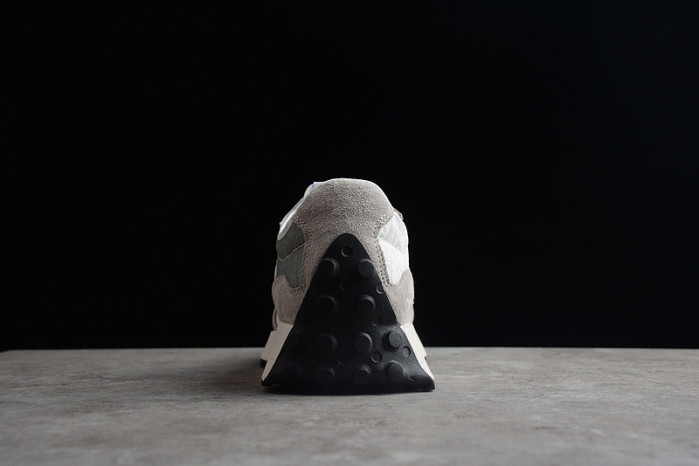 New Balance MS327LAB