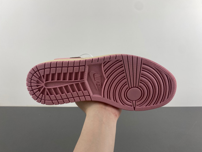 TRAVIS SCOTT X AIR JORDAN 1 LOW OG "DARK PONY" DZ4137-206