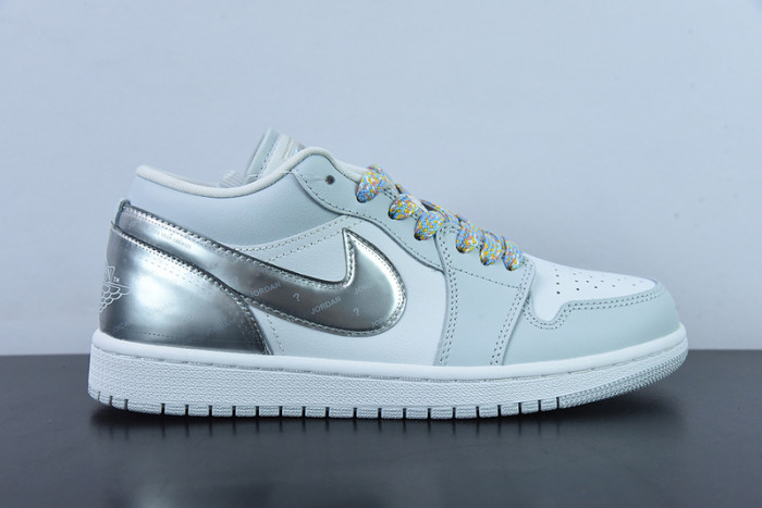 AIR JORDAN 1 LOW SE TEAR AWAY SILVER DX6070-101