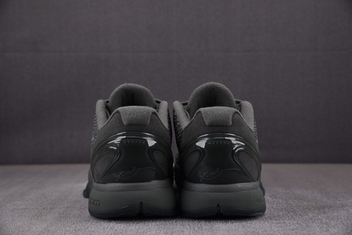 NIKE Zoom Kobe 6“Black Mamba Collection Fade to Black” 869457-007