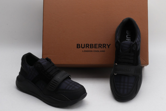 BUBERRY SNEAKER