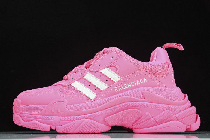 BLCG SNEAKER TRIPLE.S.