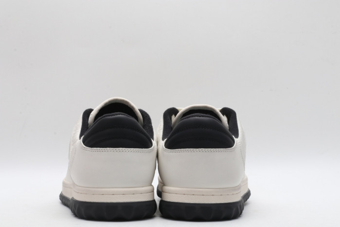 Gvc*1 sneaker