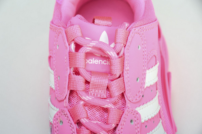 BLCG SNEAKER TRIPLE.S.