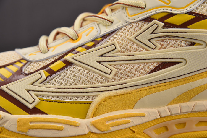 Off-White c/o Virgil Abloh