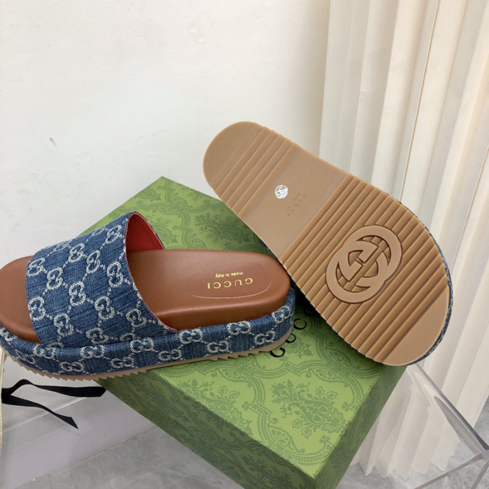 Gvc*1 SANDAL