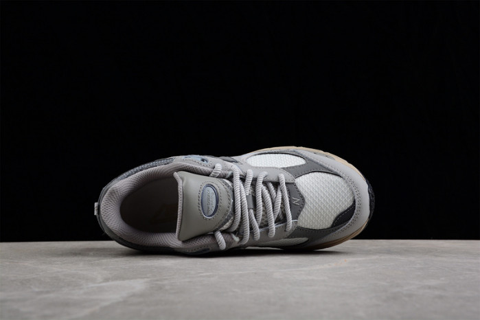 New Balance M2002RVC