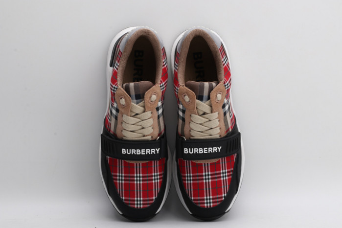 BUBERRY SNEAKER