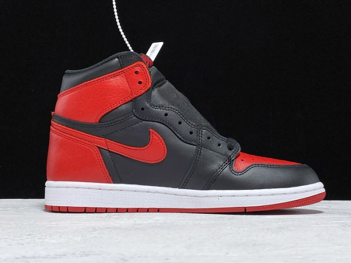 Air Jordan 1 Retro High OG “Banned” 555088-001