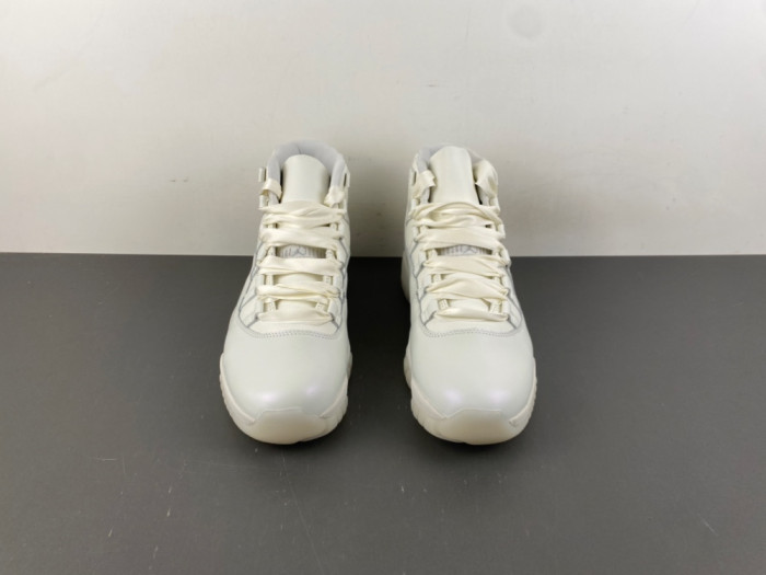Jordan W Air Jordan 11 Retro Pearl AR0715-110