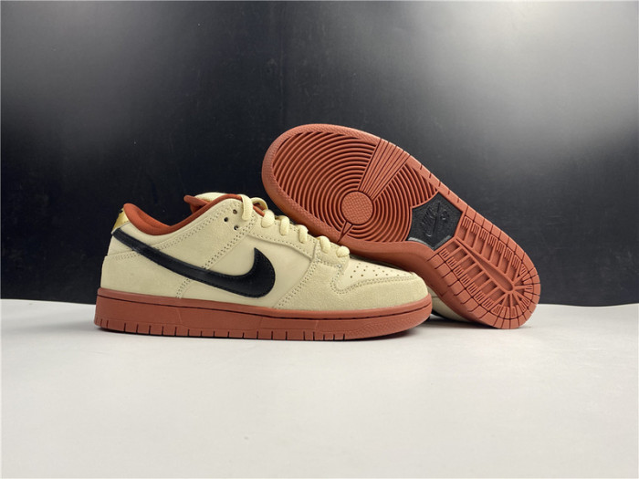 Nike SB Dunk Low Pro Hennessy - BQ6817-100