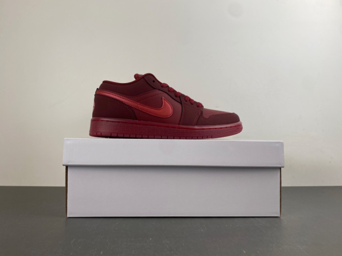 Air Jordan 1 Low SE Valentine