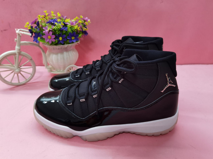 AIR JORDAN 11 RETRO METALLIC SILVER CT8012-011