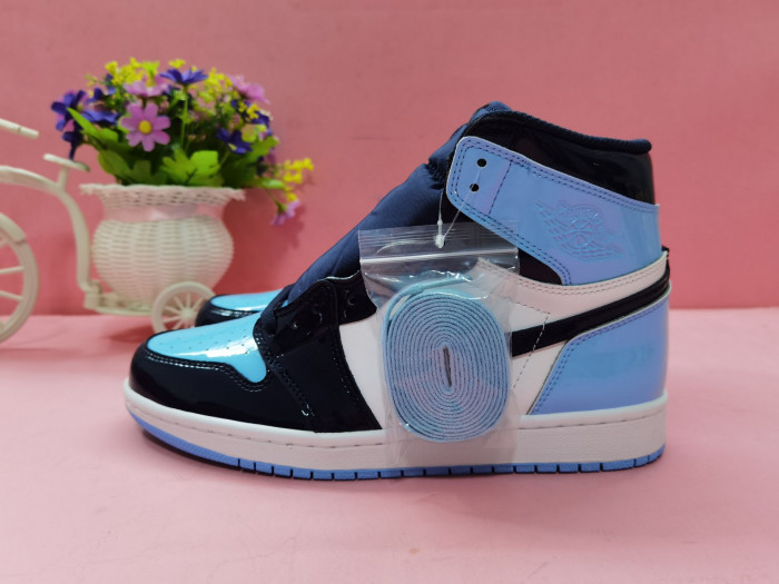 Air Jordan 1 Retro High OG “UNC Patent” CD0461-401