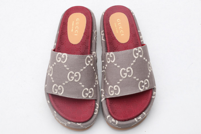 Gvc*1 SANDAL