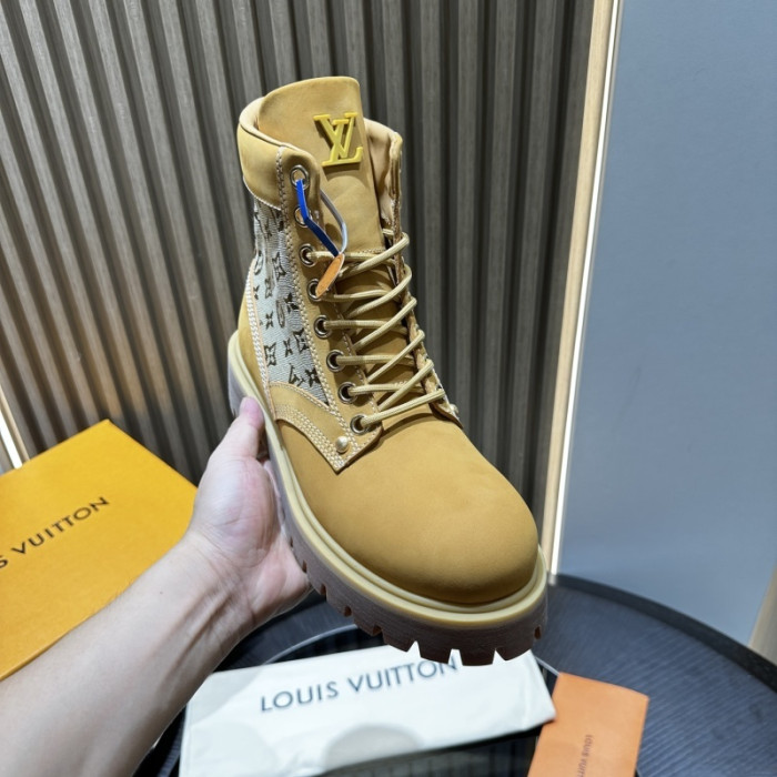 LO1_VTS BOOTS