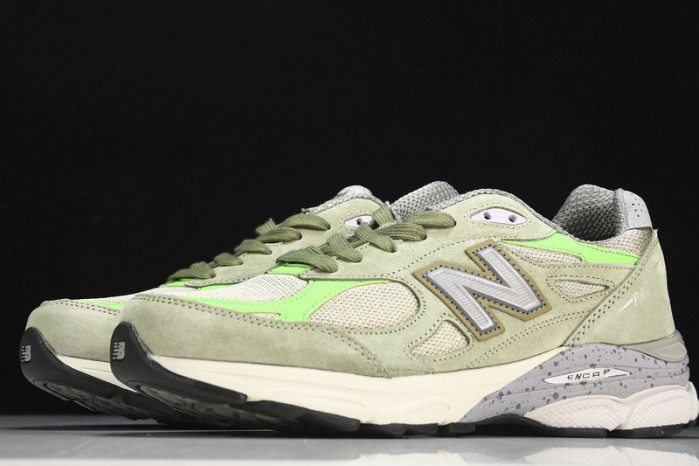 New Balance M990PP3