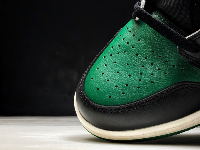 Air Jordan 1 High OG NRG Pine Green/Sail-Black 555088-302