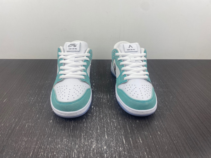 Nike Dunk Low FD2562-400