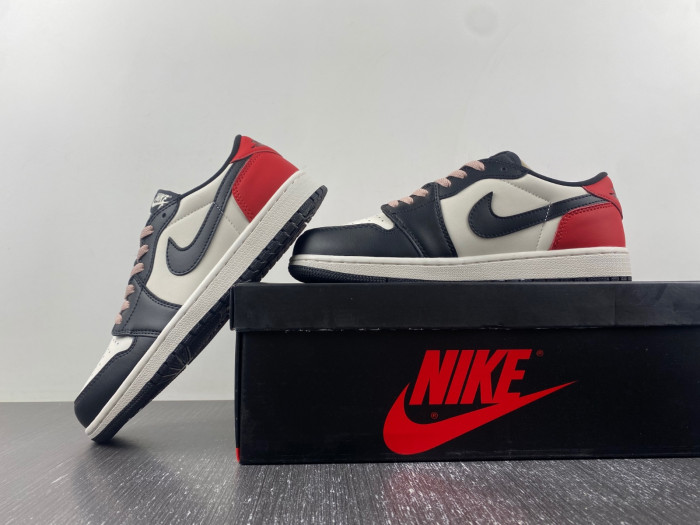 PARIS SAINT-GERMAIN X AIR JORDAN 1 LOW OG | HF8828-100