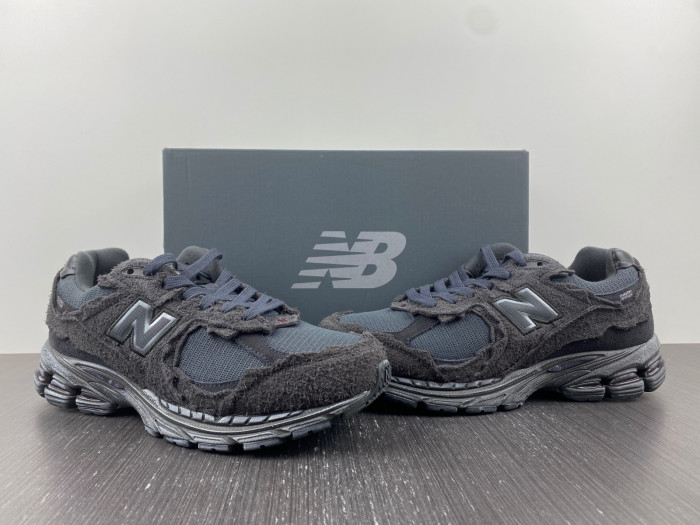 New Balance 2002R M2002RDB