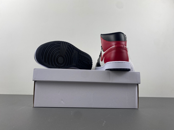 AIR JORDAN 1 MID WOMENS BLACK TOE BQ6472-160
