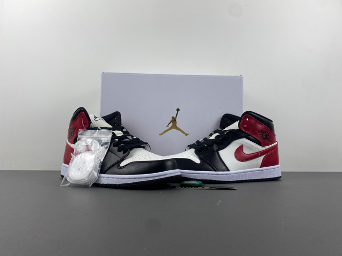 AIR JORDAN 1 MID WOMENS BLACK TOE BQ6472-160