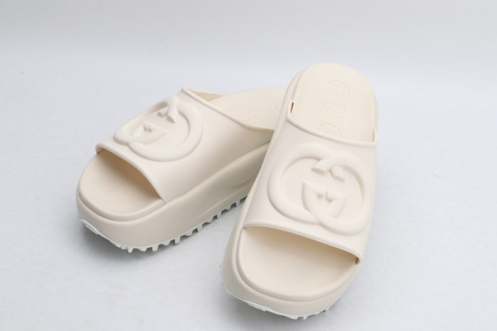 Gvc*1 SANDALS