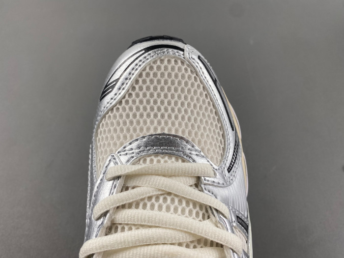 As1cs Gel-Kayano 12.1 x Ronnie Fieg "Cream" | 1203A555-100