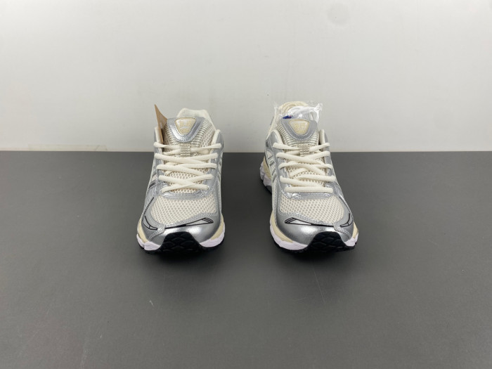 As1cs Gel-Kayano 12.1 x Ronnie Fieg "Cream" | 1203A555-100