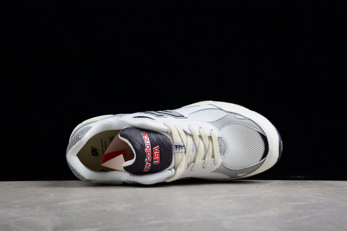 New Balance M990AL3