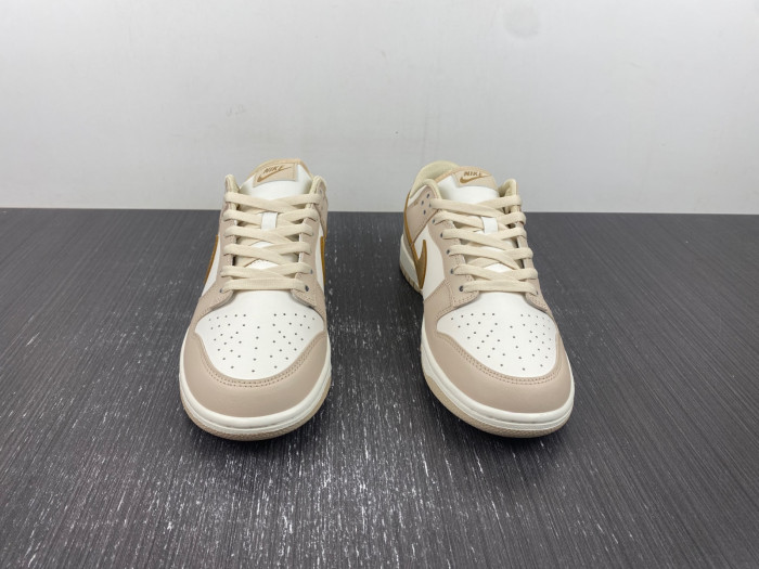 Nike Dunk Low WMNS Gold Swish DX5930-001