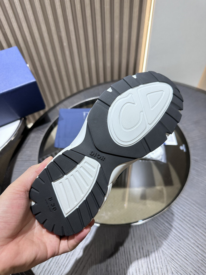 DIO B30 LowTop Sneaker