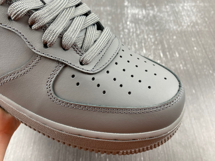 Off-White™ x Nike Air Force 1 DX1419-500