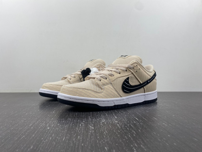 Albino & Preto x Nike SB Dunk Low FD2627-200
