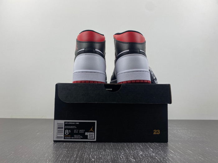 AIR Jordan 1 Mid Gym Red Black Toe  - DQ8426-106