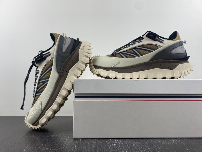 MONCLER TRAILGRIP GORE-TEX