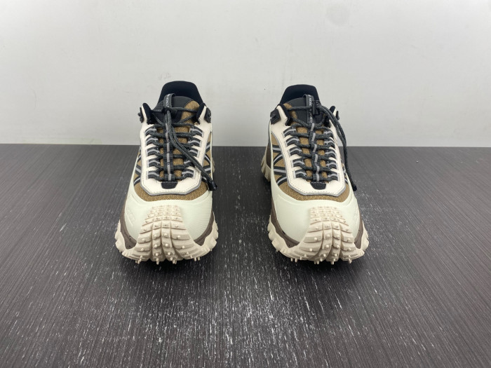 MONCLER TRAILGRIP GORE-TEX