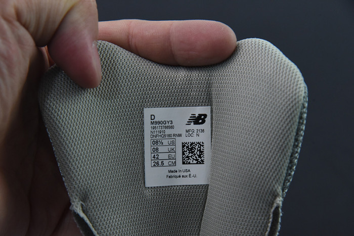 New Balance M990GY3