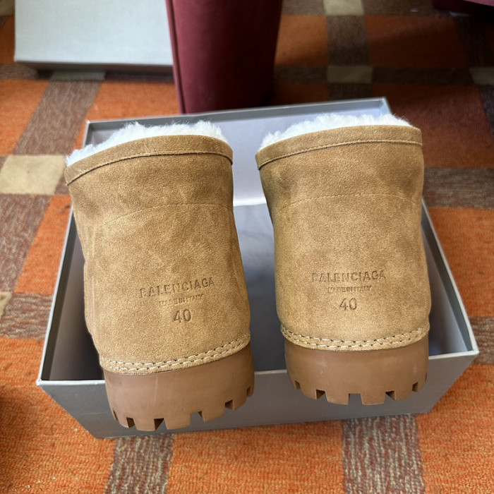 Ba1en*iaga Brown Alaska Fur Bootie